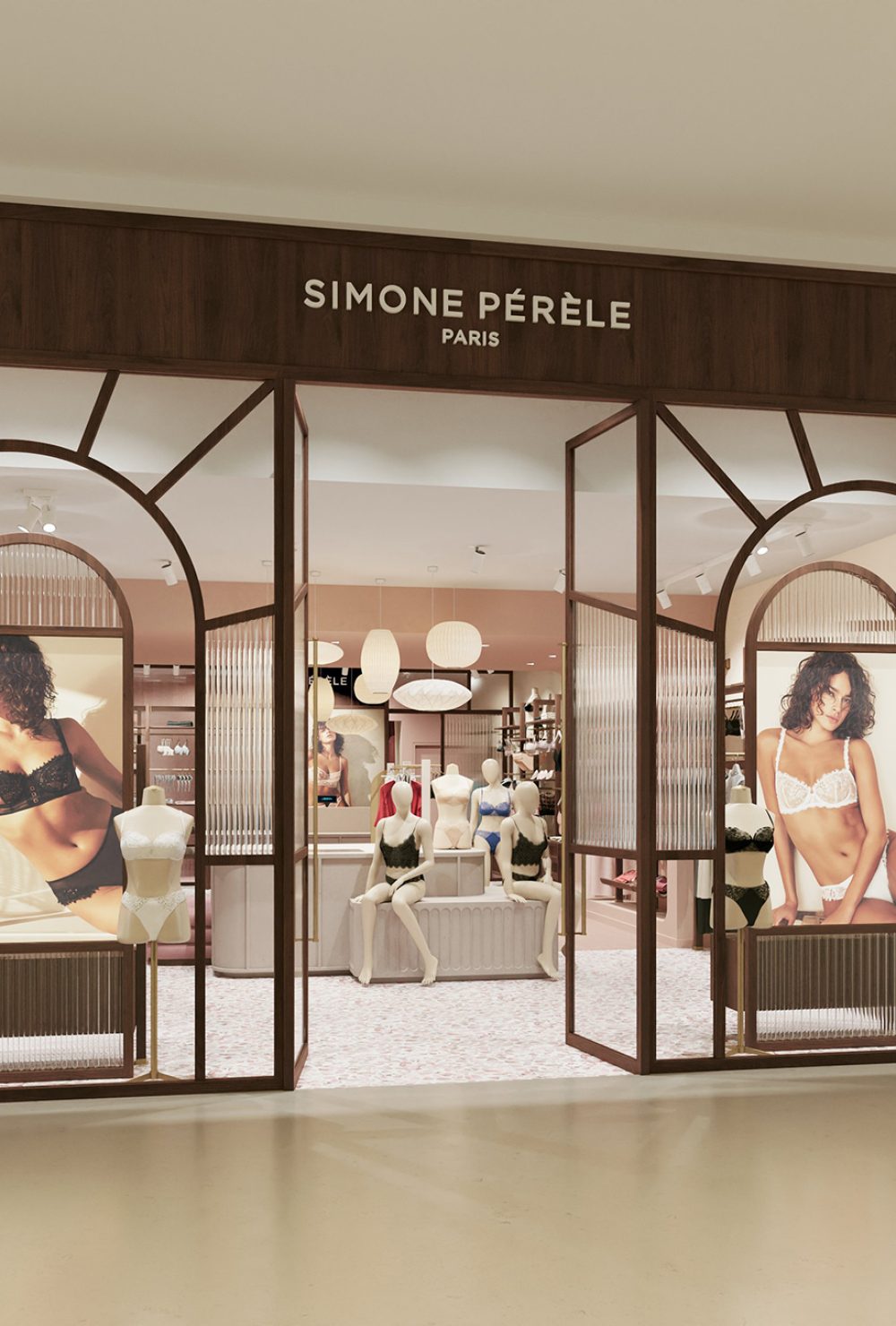 La façade vitrée de l'enseigne Simone Pérèle à l'intérieur du mall de Burnside.